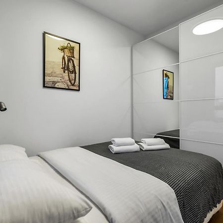 Metro Wierzbno Cosy Apartment Varşova Dış mekan fotoğraf